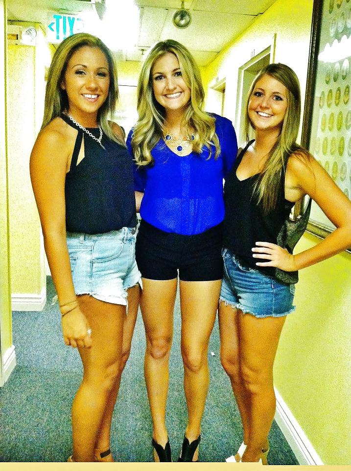 25P College teen sorority girls