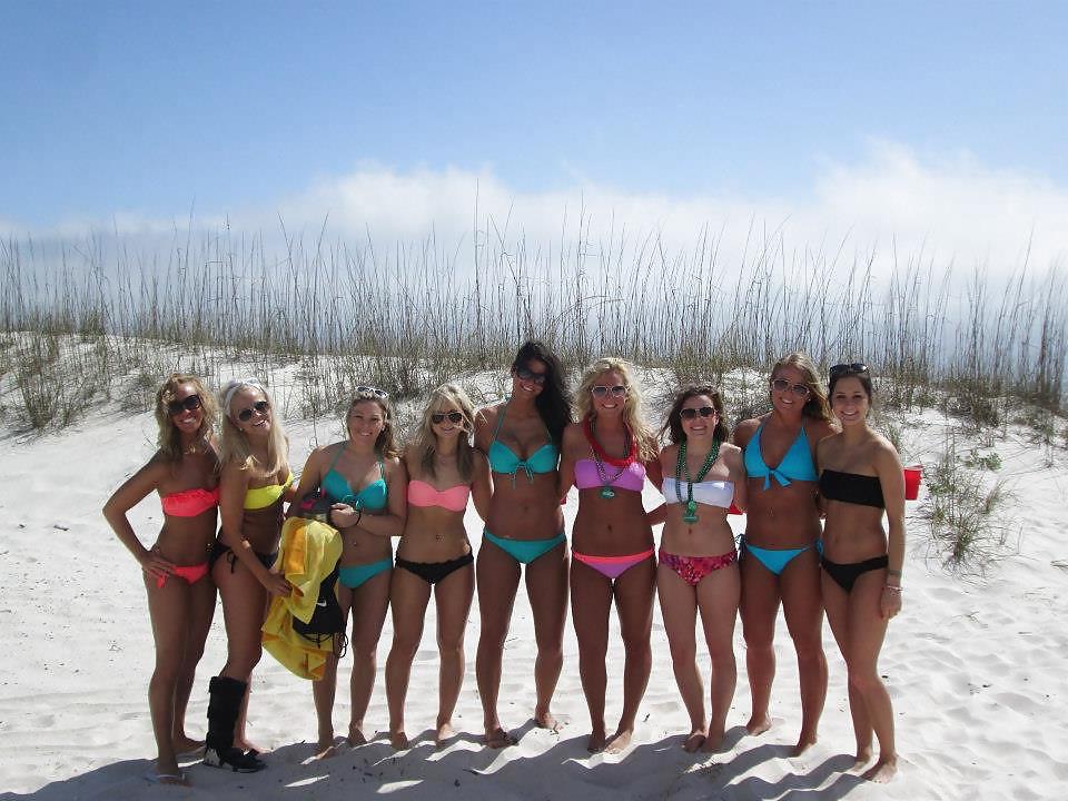 25P College teen sorority girls