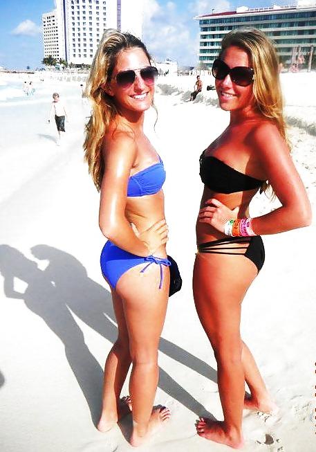 25P College teen sorority girls