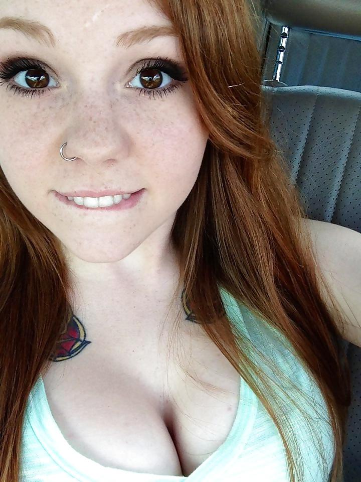 8P Sexy babes (what would you do with her)