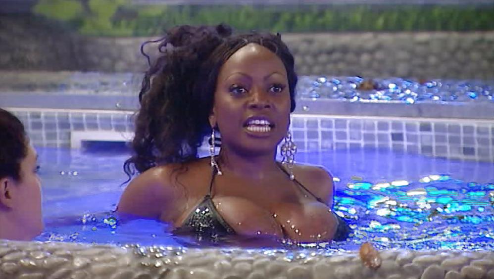 23P Makosi - busty ebony