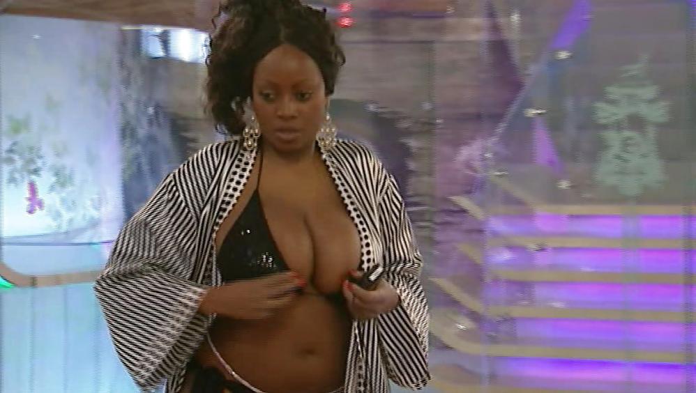 23P Makosi - busty ebony