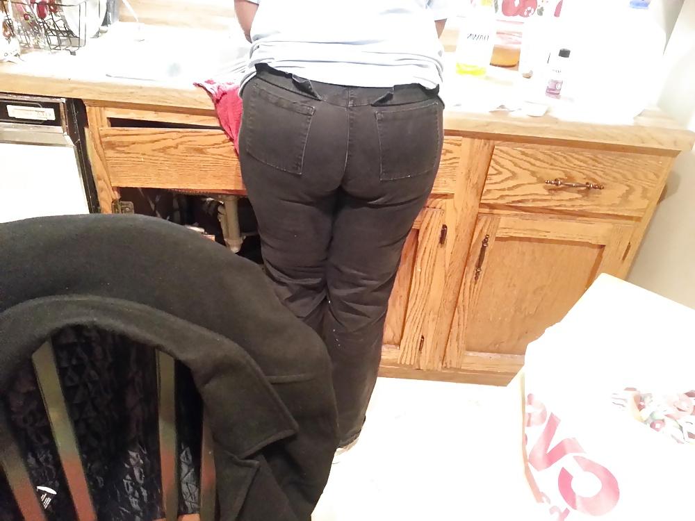 12P Aunts Ass 2 Milf Ebony Mature Voyeur