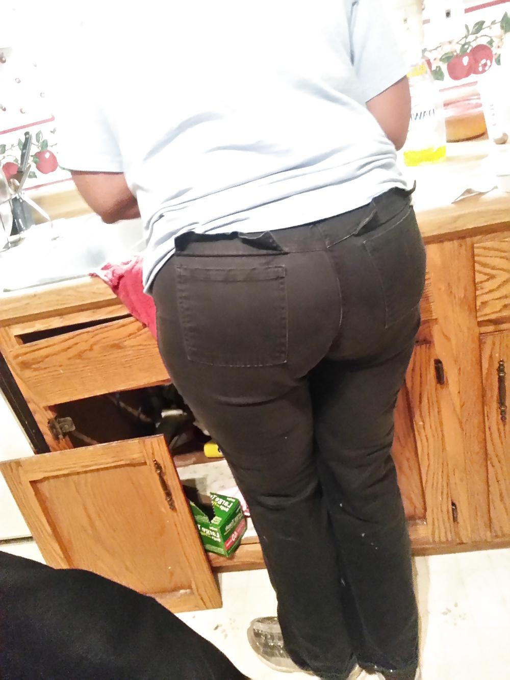 12P Aunts Ass 2 Milf Ebony Mature Voyeur