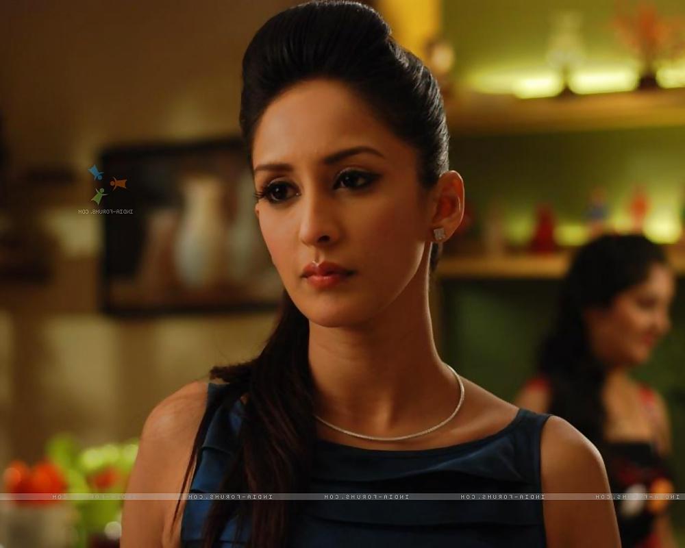 14P Indian Desi Television Babes & Aunts for Degrading 