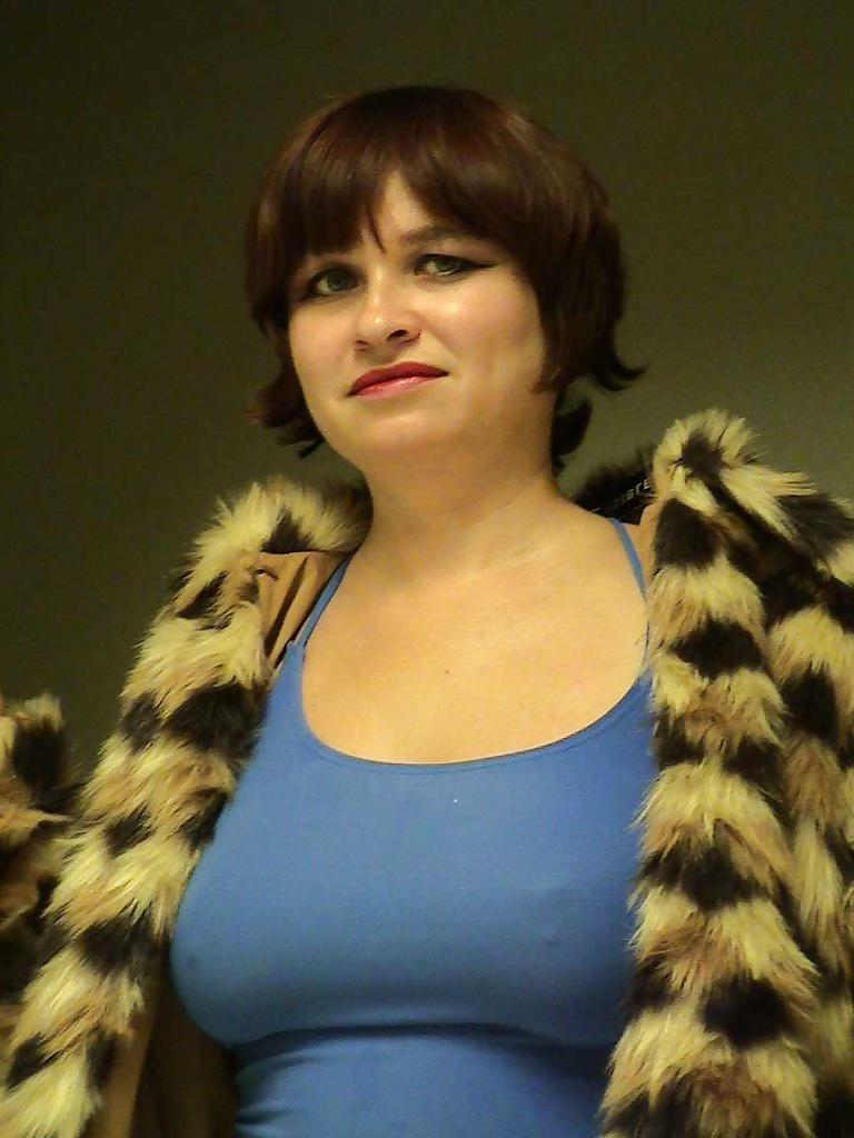 25P Russian married slut Anna Nikolaeva, now lives in the U.S.20