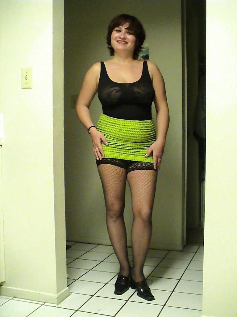 25P Russian married slut Anna Nikolaeva, now lives in the U.S.20