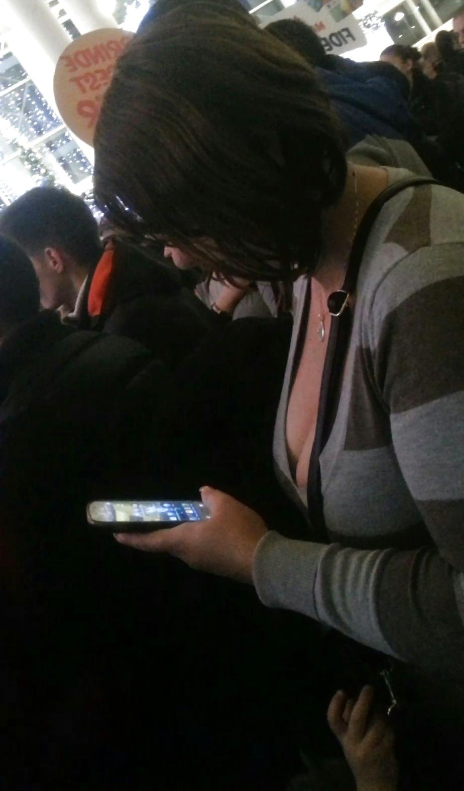 20P Spy sexy mature boobs romanian