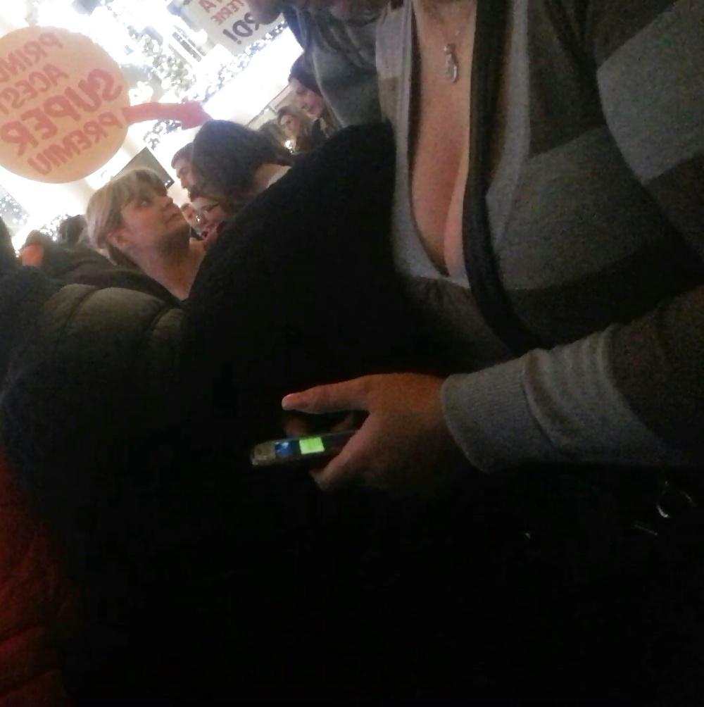 20P Spy sexy mature boobs romanian