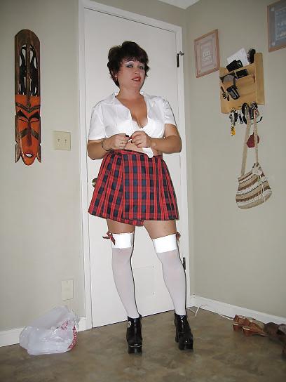 25P Russian married slut Anna Nikolaeva, now lives in the U.S.23