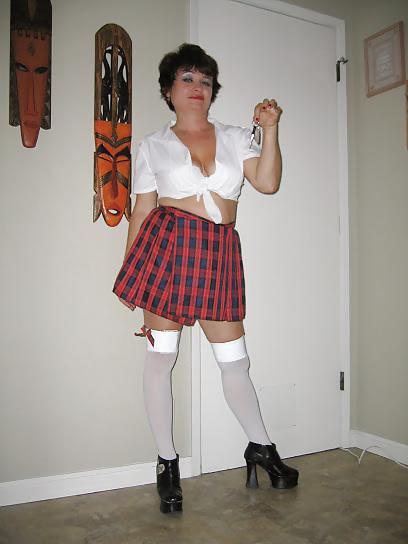 25P Russian married slut Anna Nikolaeva, now lives in the U.S.23