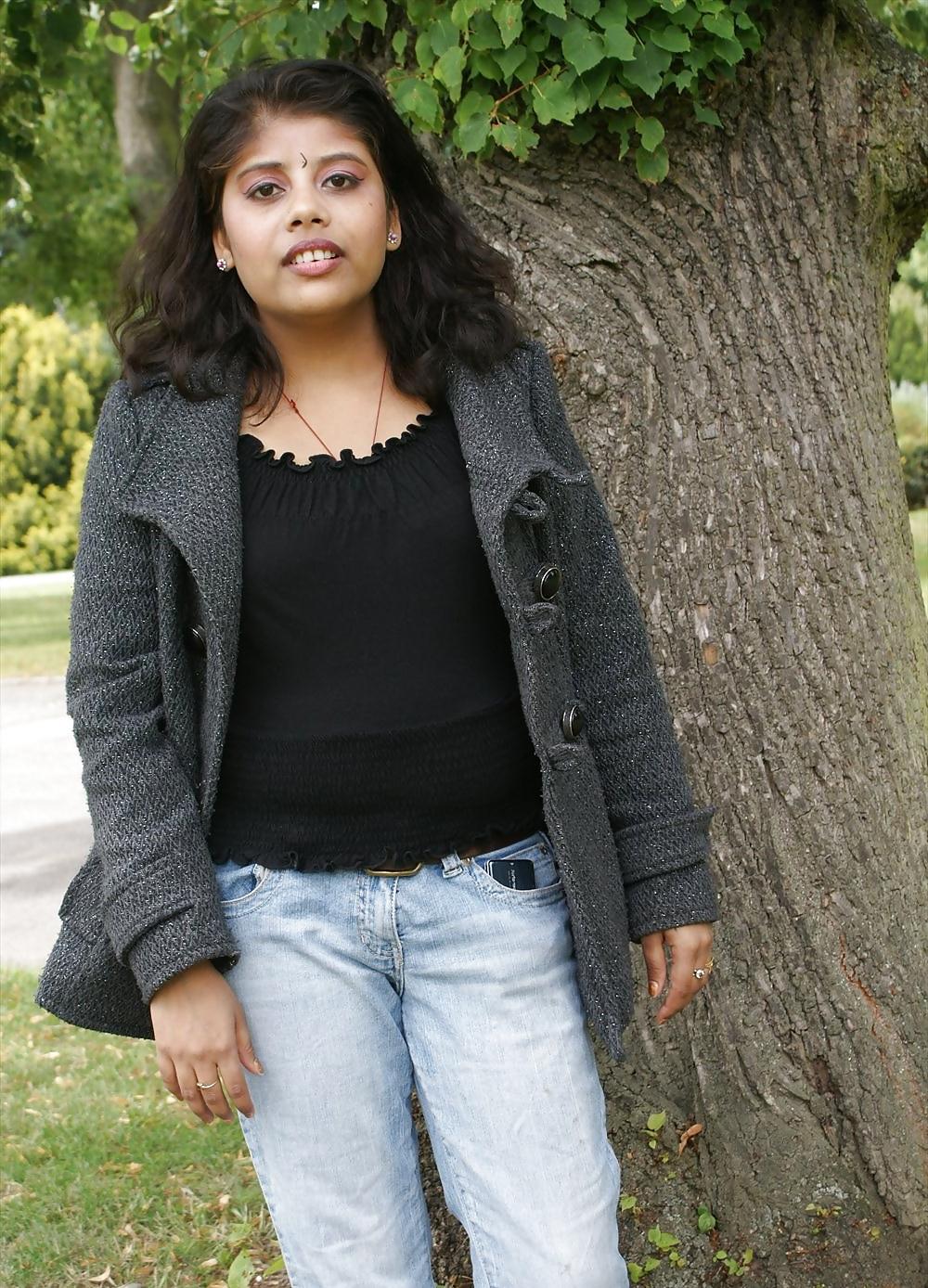 12P Indian Wife Exposing Outdoor 