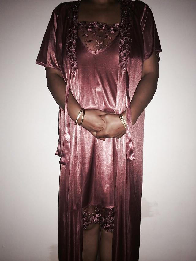 14P Indian house wife 7