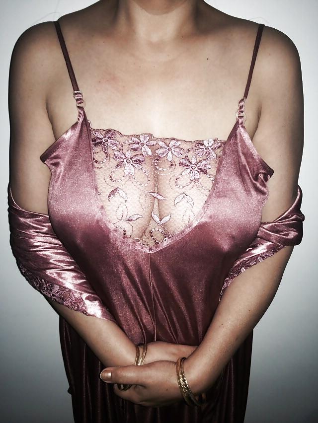 14P Indian house wife 7