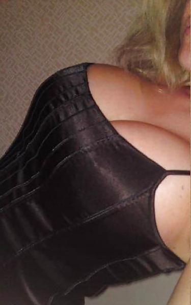 25P Absolutely hot blonde babe with big tits