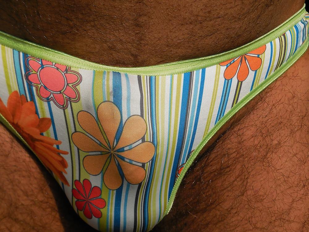 25P Small cock Thongs