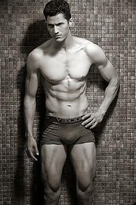 25P Horny and hot Gay man