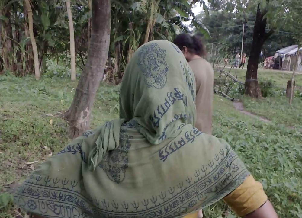 11P Bangladesi American Slut needs cum from white men !!