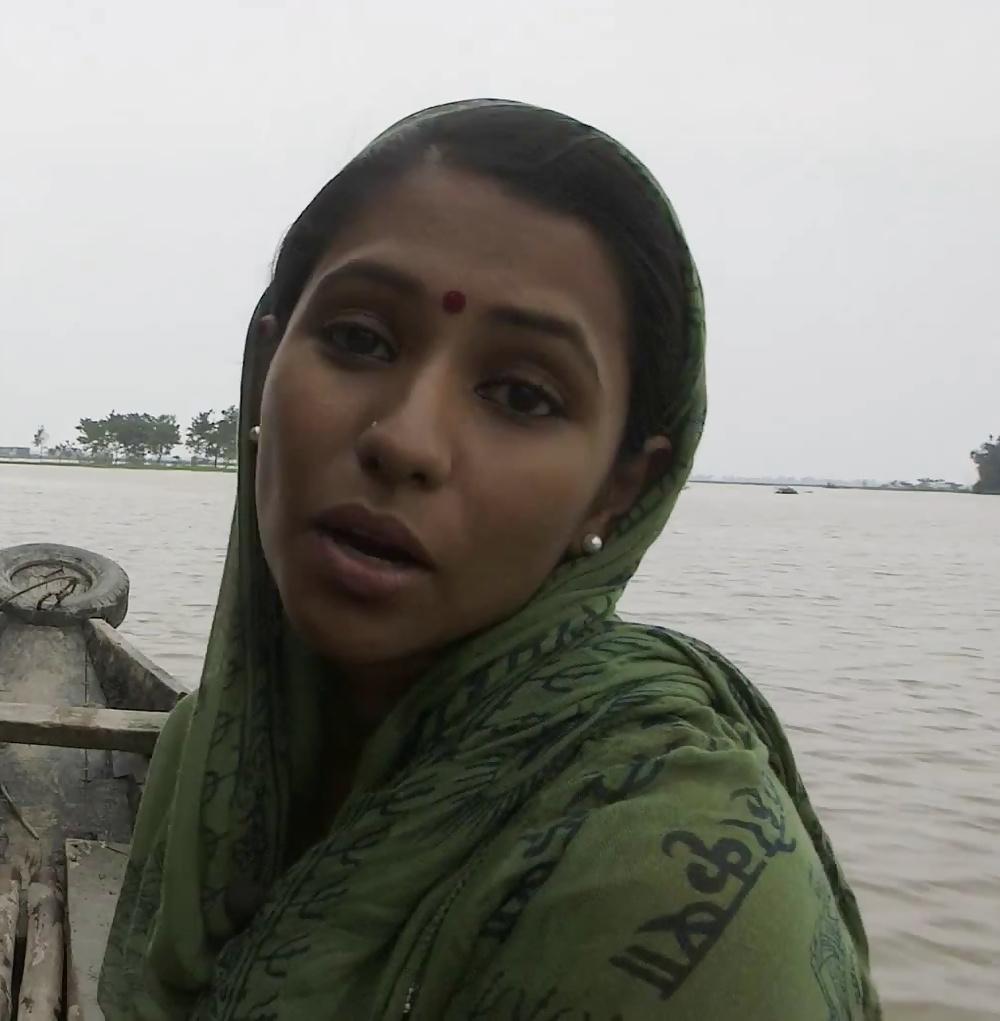 11P Bangladesi American Slut needs cum from white men !!