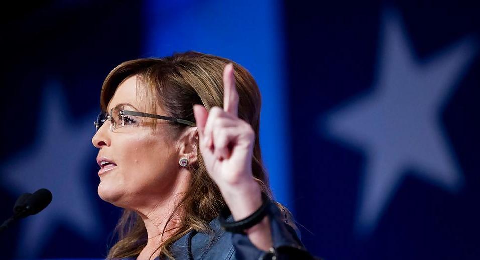 25P Adore masturbating to conservative Sarah Palin