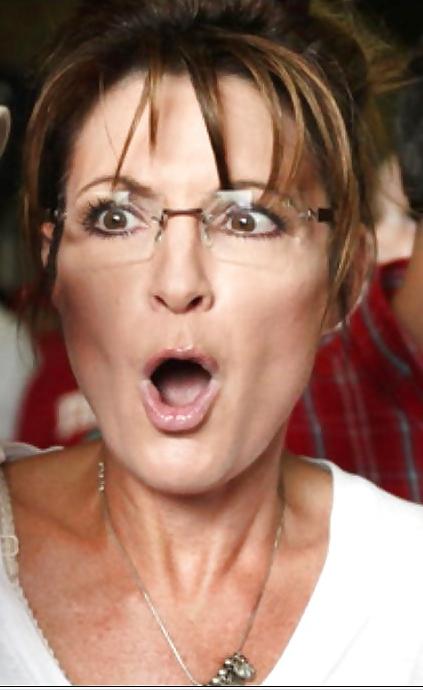 25P Adore masturbating to conservative Sarah Palin