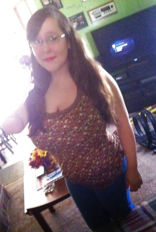 7P American Girl With Huge Boobs