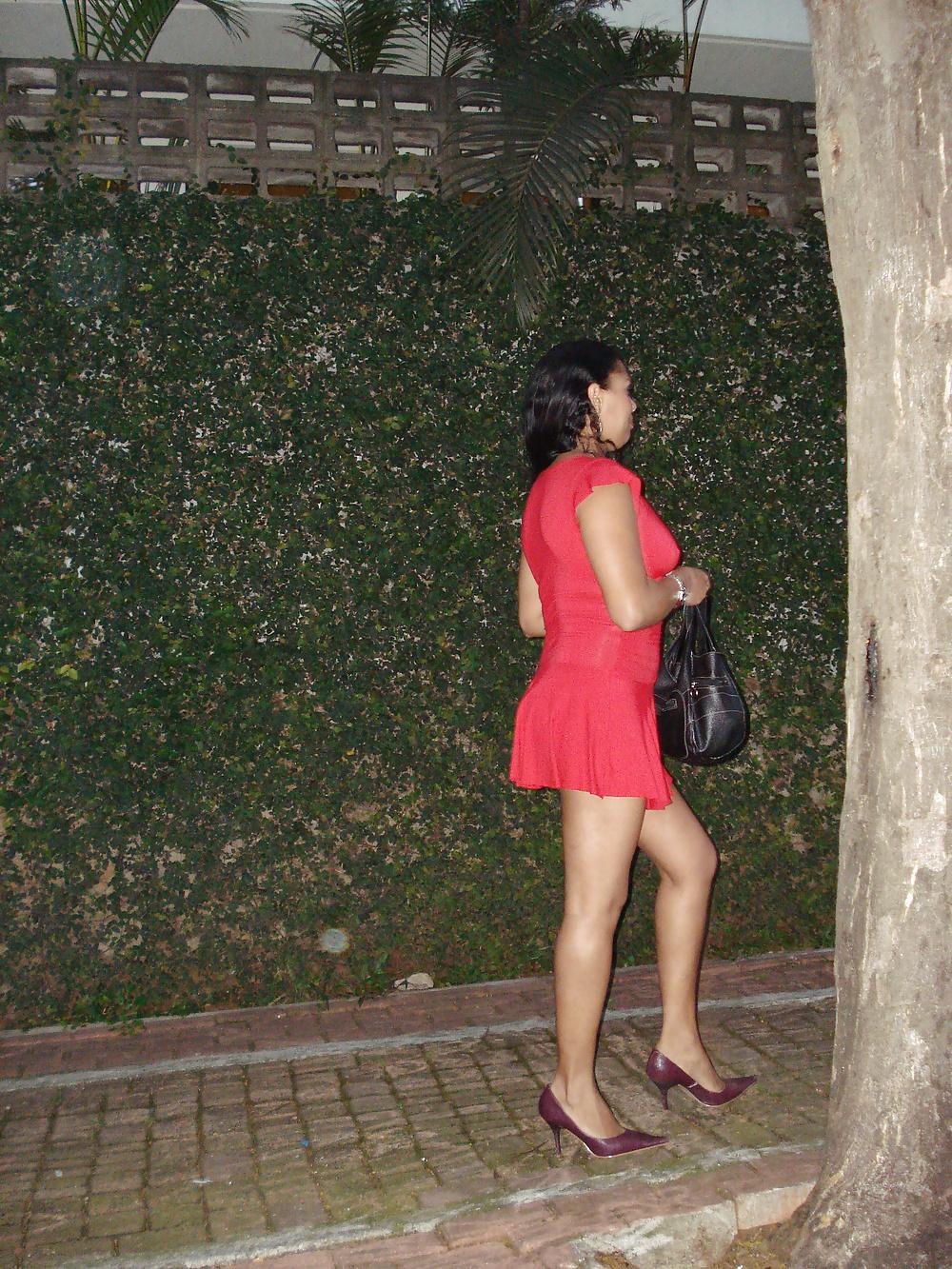 14P SDRUWS2 - CAUGHT ON THE STREET BRUNETTE HO