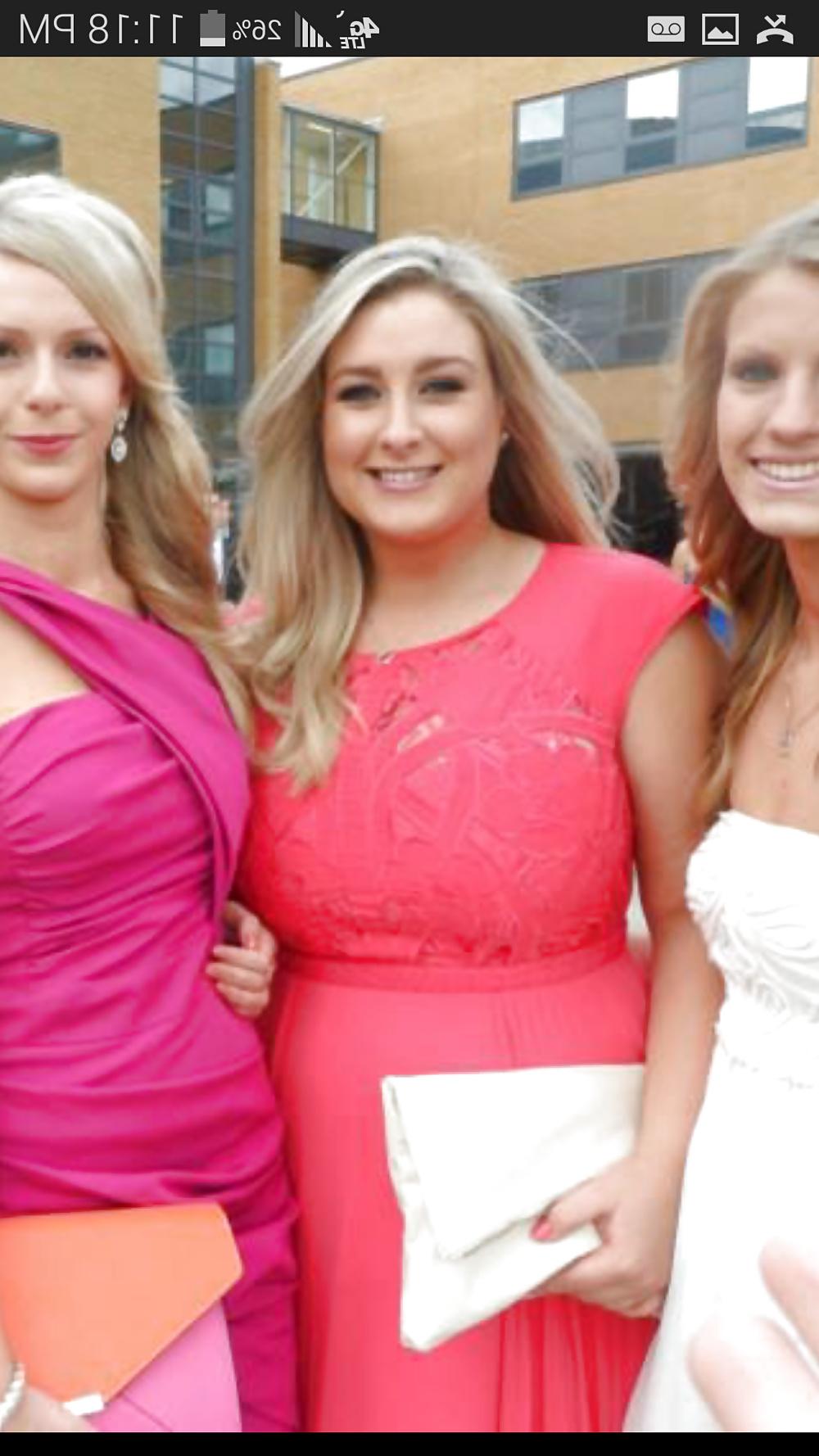 12P Girls with huge tits