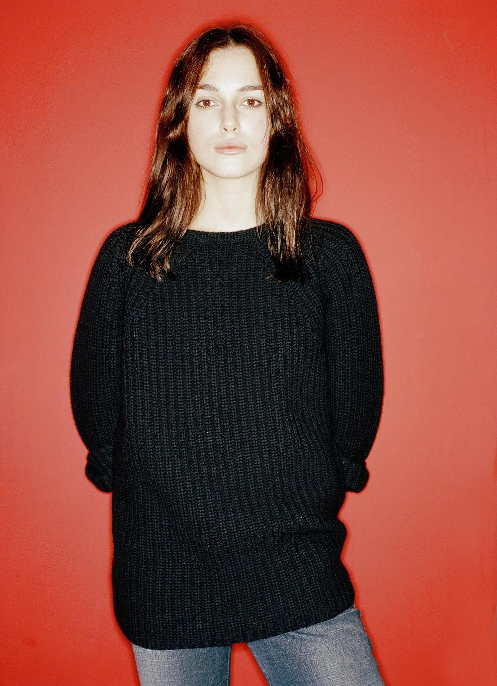 25P Keira Knightley - 2004 Photoshoot