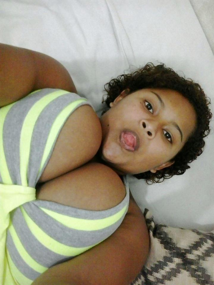 25P Fat Tits FB