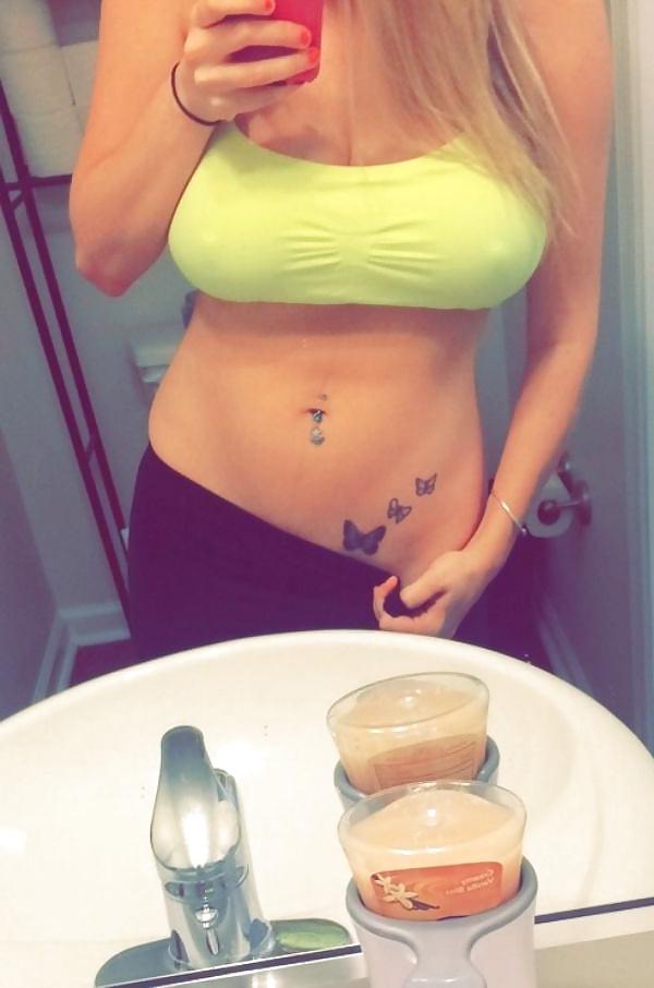 25P Girls in Sports Bras V