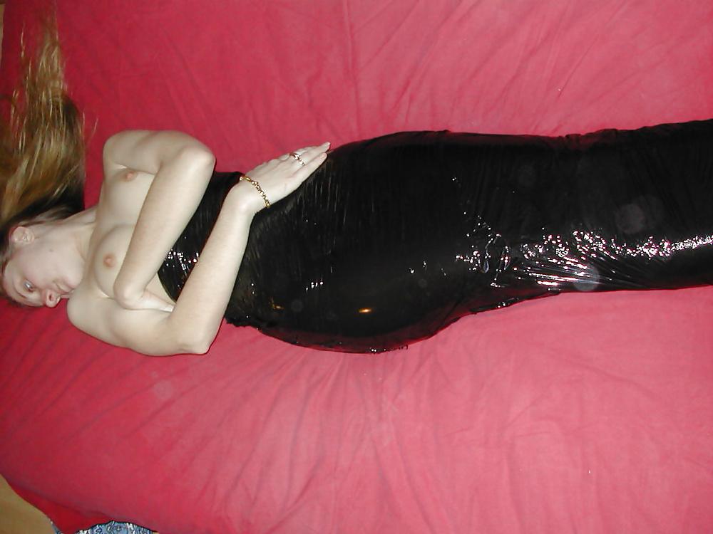 25P Amateur Private Photo 11 Bondage