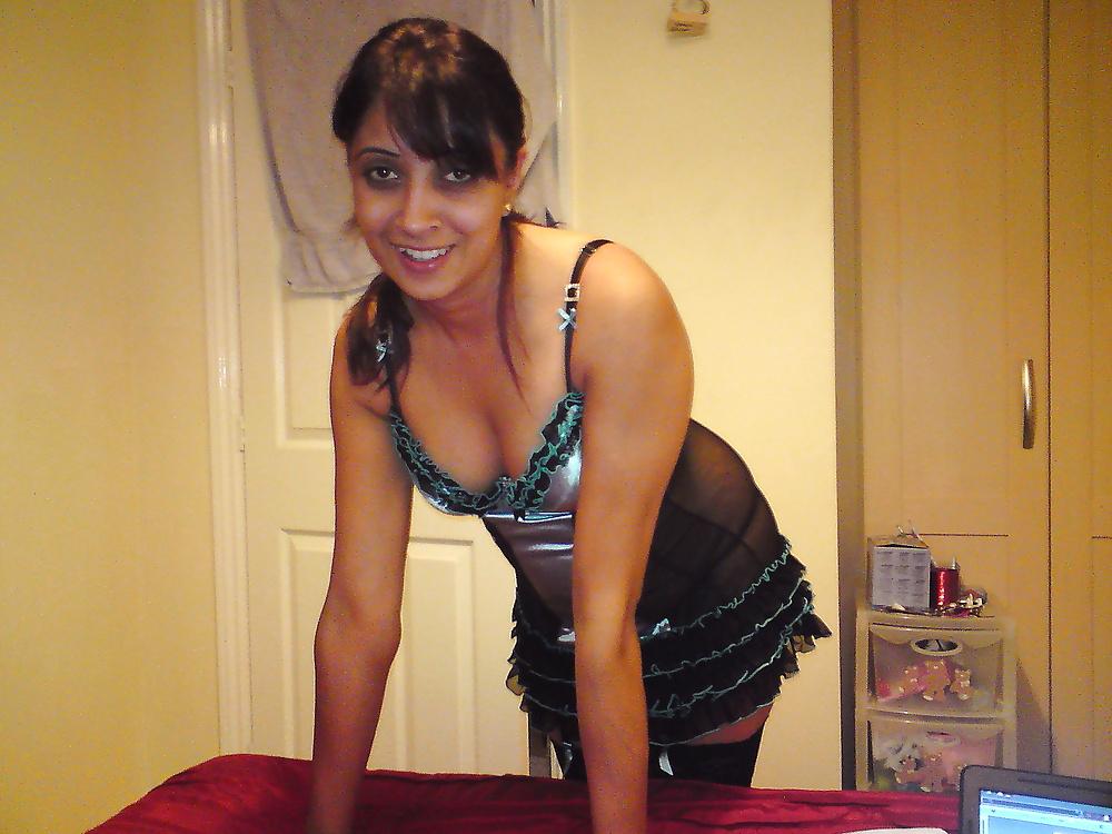 8P Married Slut