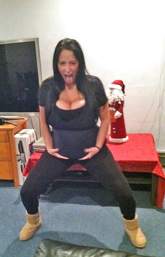 14P American Girl With Huge Breasts