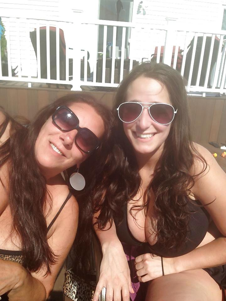 14P American Girl With Huge Breasts