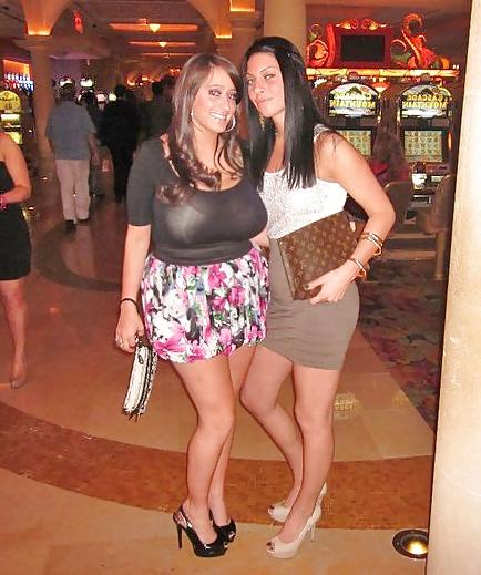 14P American Girl With Huge Breasts