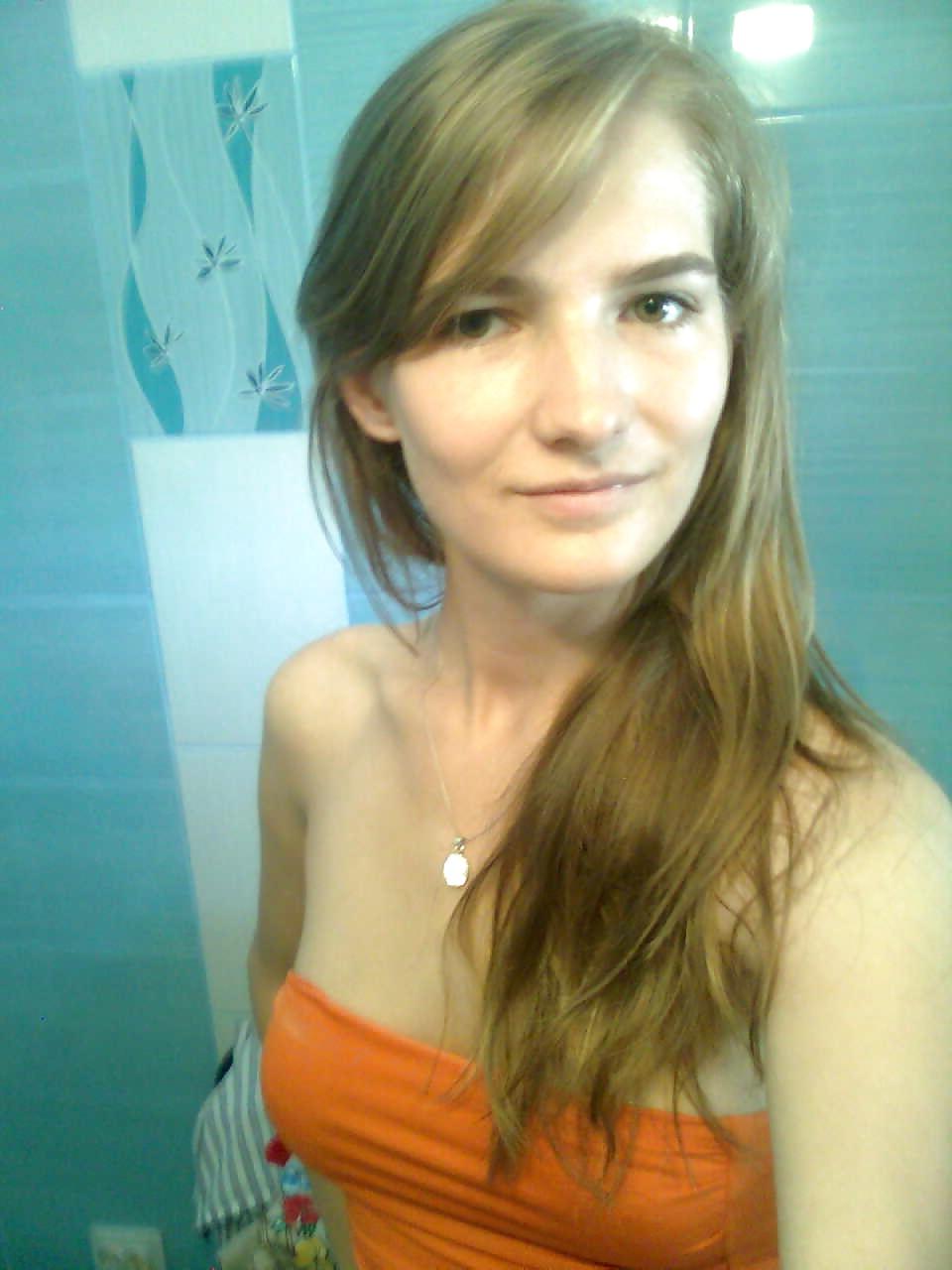 13P Teen amater Romanian-Hungarian Girl: Gabriela 
