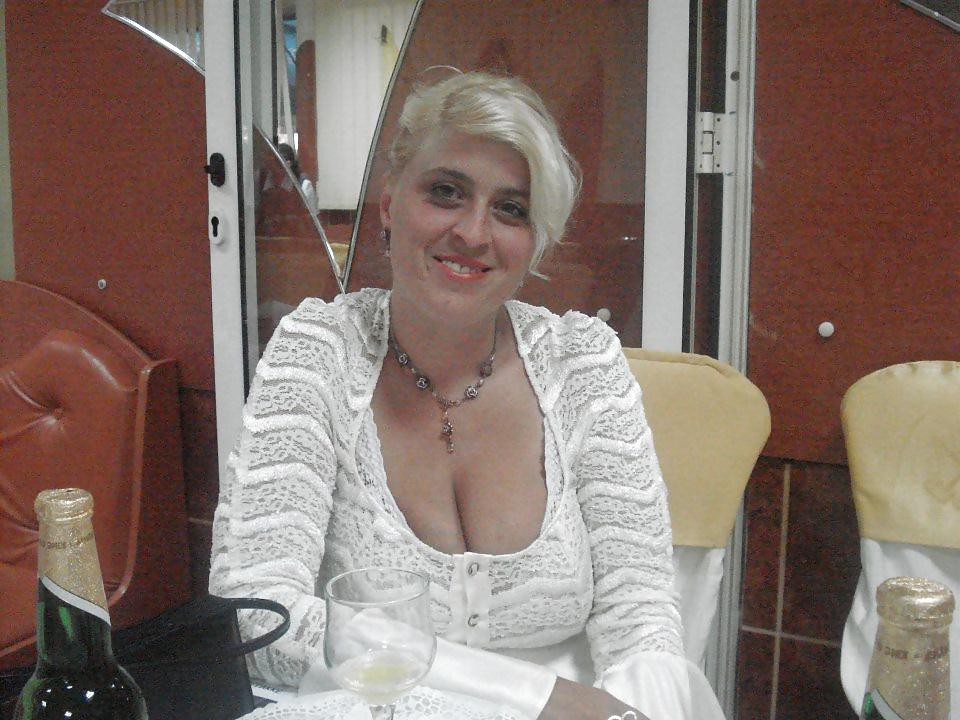 8P Romanian Huge Tits Amateur 28