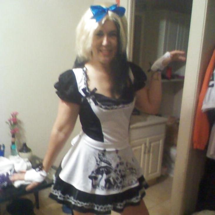 9P Married MILF