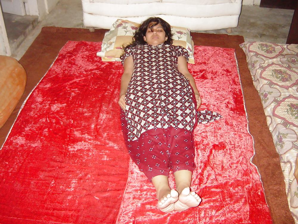 8P Indian girl stripping nude