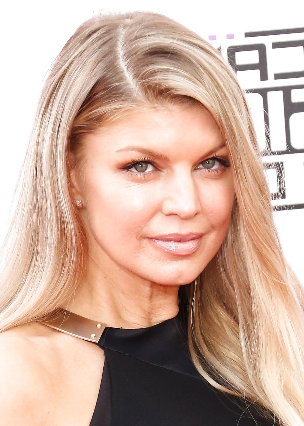 25P Fergie - 2014 American Music Awards