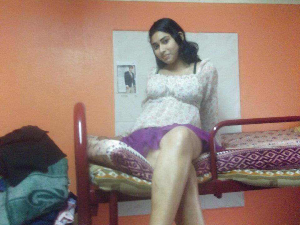 25P Sweet Indian Babes