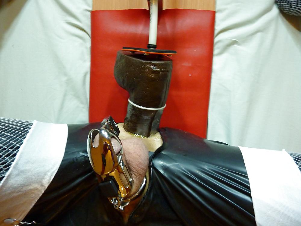 6P Extra secure chastity machine fuck