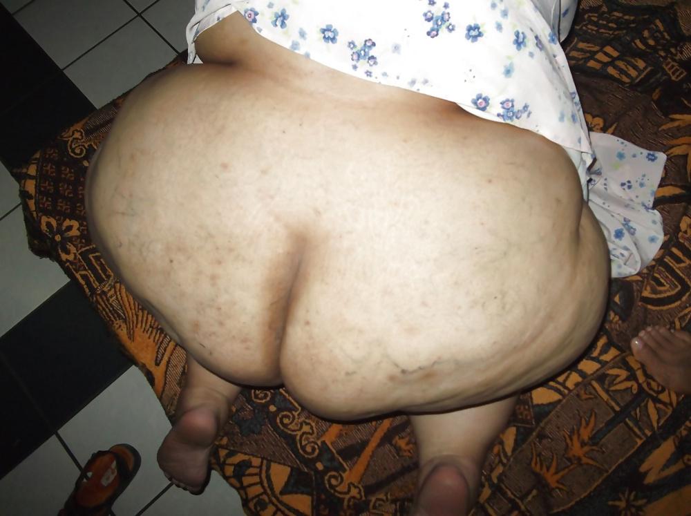 25P Massive butts 19