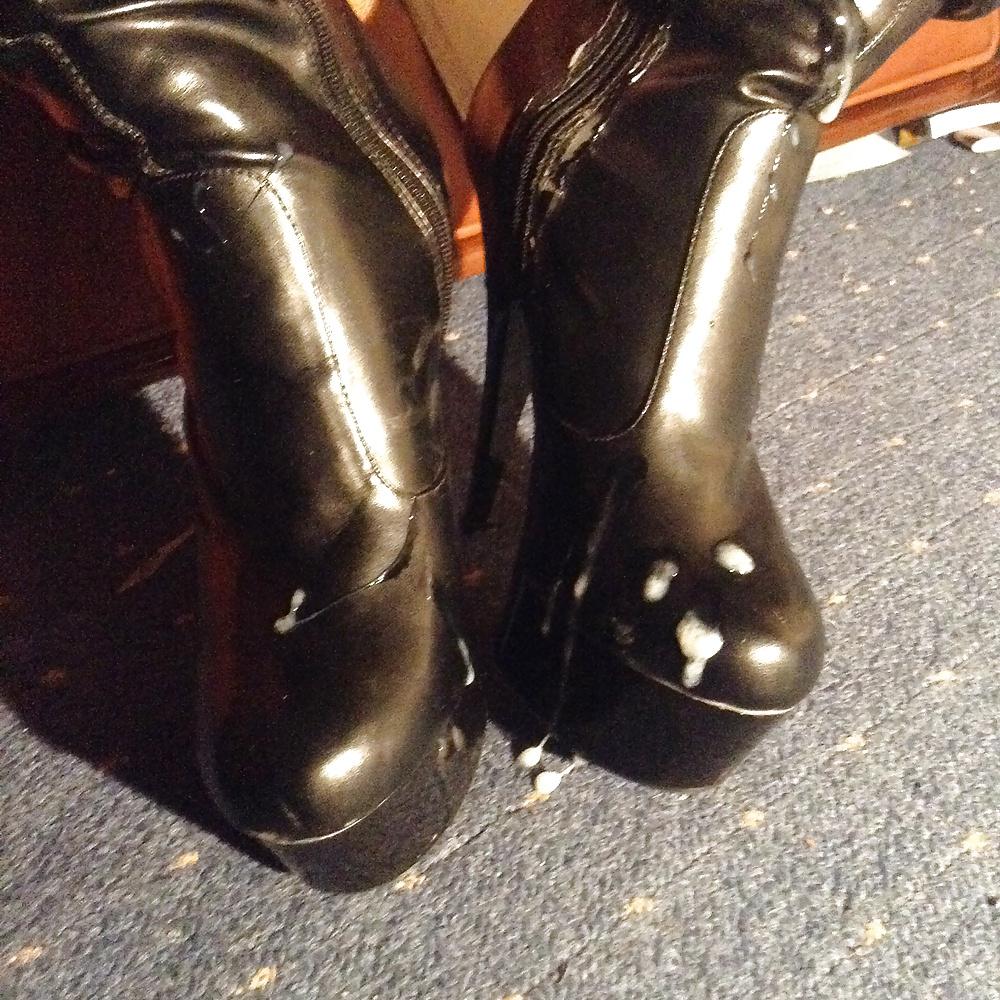 10P Cum on platform boots