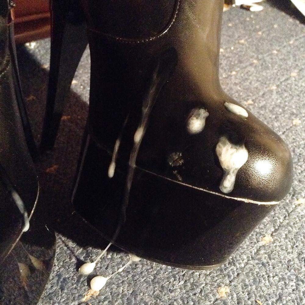 10P Cum on platform boots