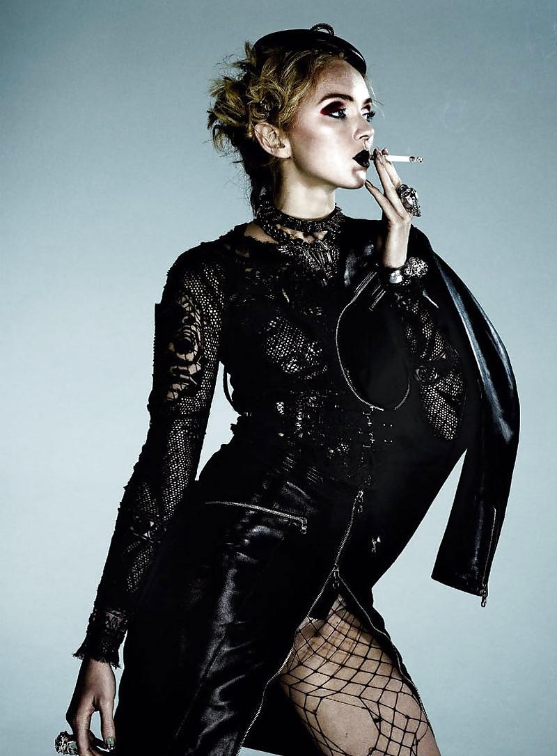 25P Smoking Sexy 26 