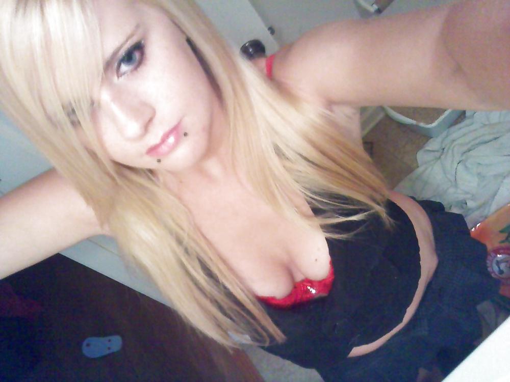 25P An american girl called Ashley J.