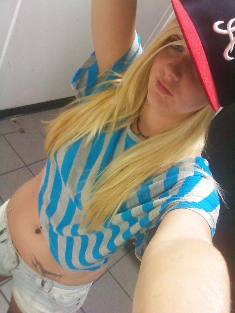 25P An american girl called Ashley J.