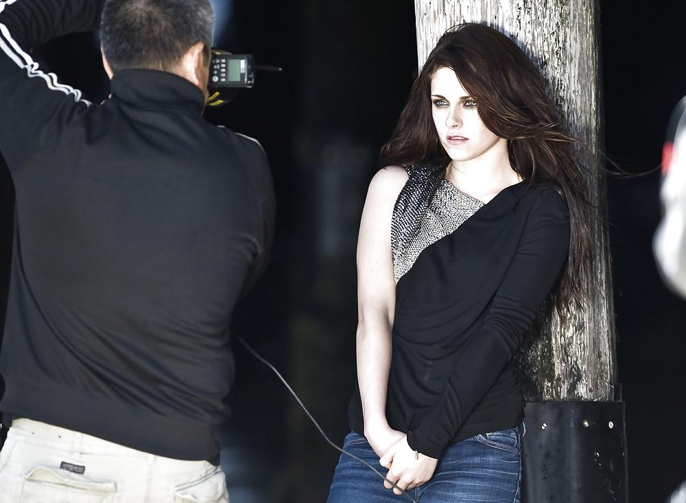 25P Kristen Stewart Allure Magazine photoshoot